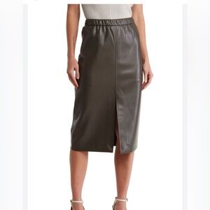 Faux Leather Pencil Skirt
T Tahari